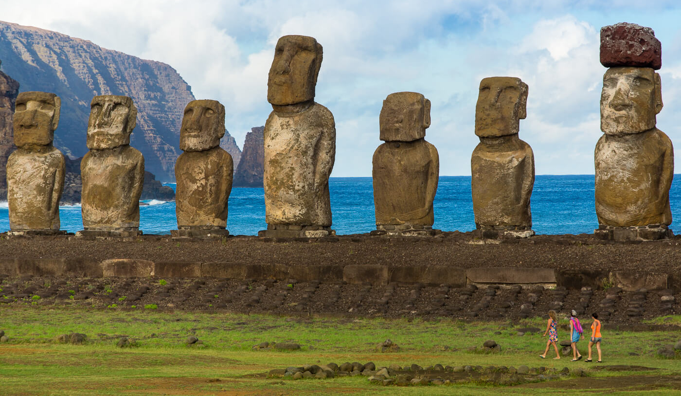 Easter-Island-active-adventure-tour-e1460048800107