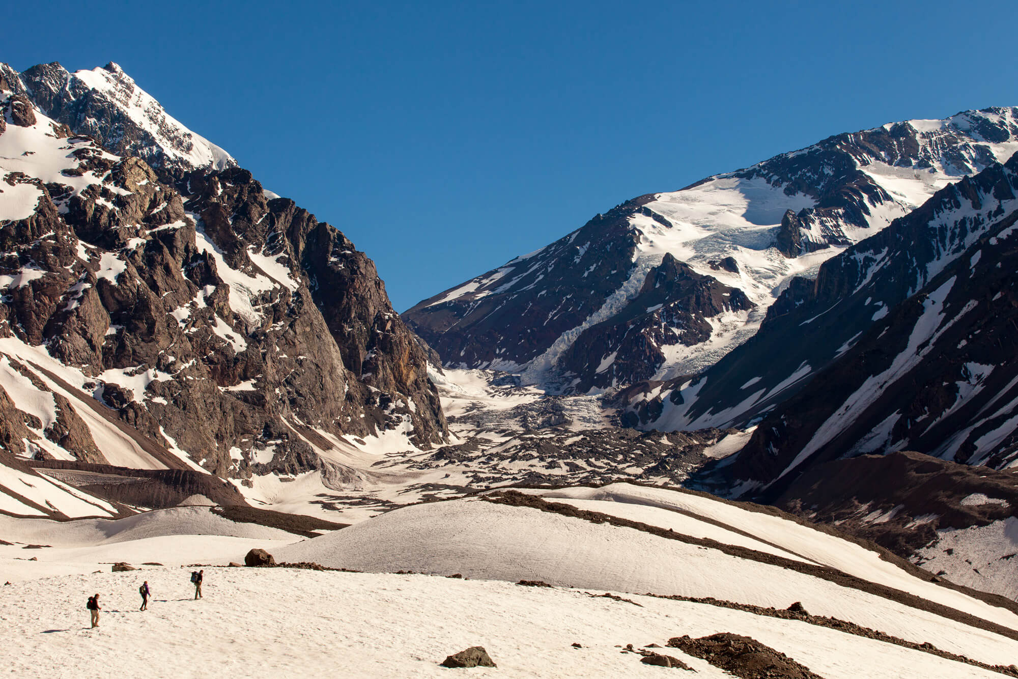 El-Morado-Hiking-Andes-Mountains-Chile
