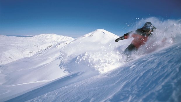 Ski-Arpa-powder-snow